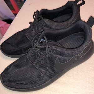 Nike Roshes